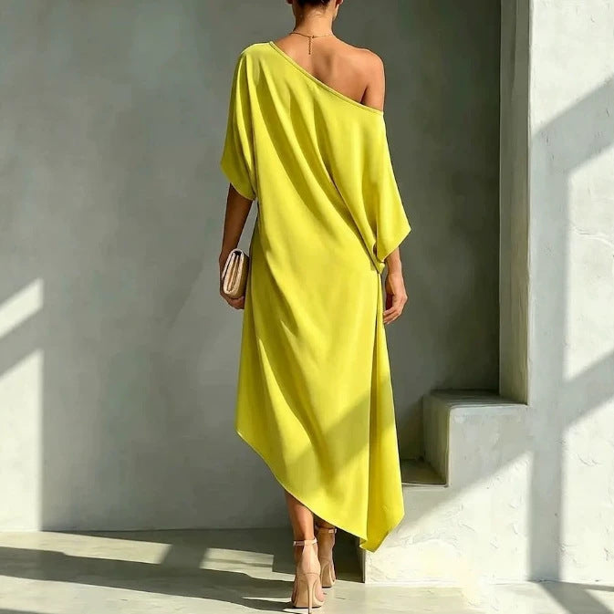 Camila – Elegant asymmetrisk klänning