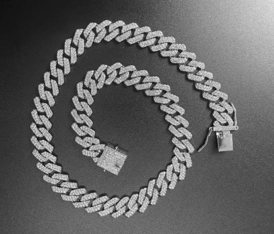 Collar cubano iced premium – estilo Miami con brillo efecto diamante