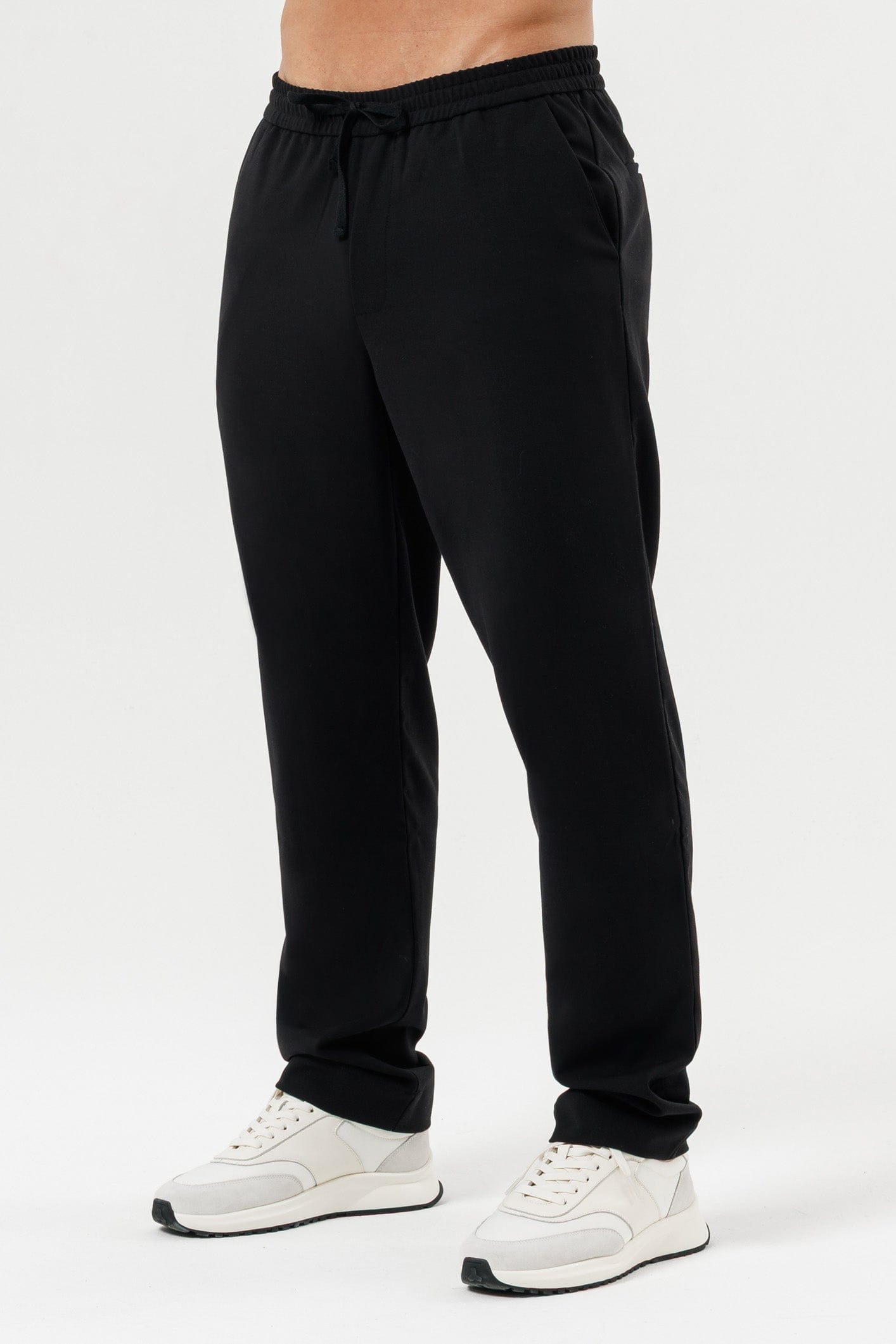 JOGGER – SVART
