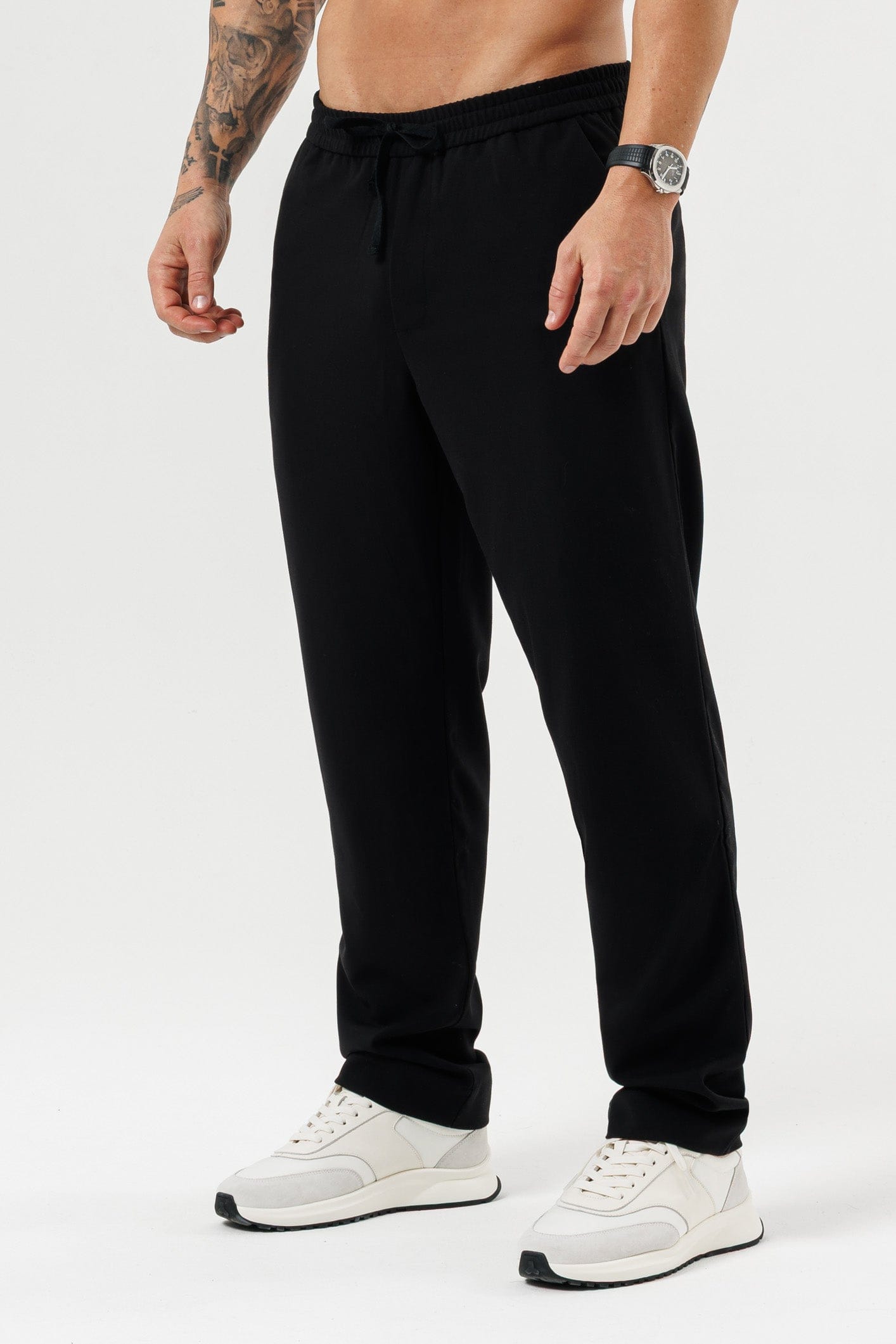 JOGGER – SVART